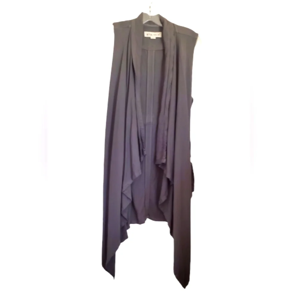 Super Soft Ava & Viv Duster Vest - Picture 2 of 8